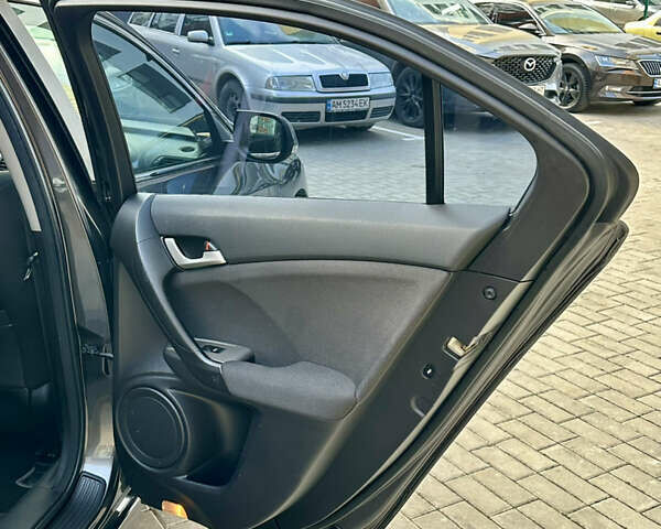 Коричневий Хонда Аккорд, об'ємом двигуна 2 л та пробігом 193 тис. км за 8400 $, фото 53 на Automoto.ua