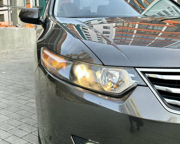 Коричневий Хонда Аккорд, об'ємом двигуна 2 л та пробігом 193 тис. км за 8400 $, фото 20 на Automoto.ua