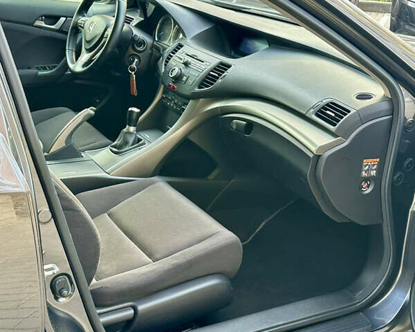 Коричневий Хонда Аккорд, об'ємом двигуна 2 л та пробігом 193 тис. км за 8400 $, фото 55 на Automoto.ua