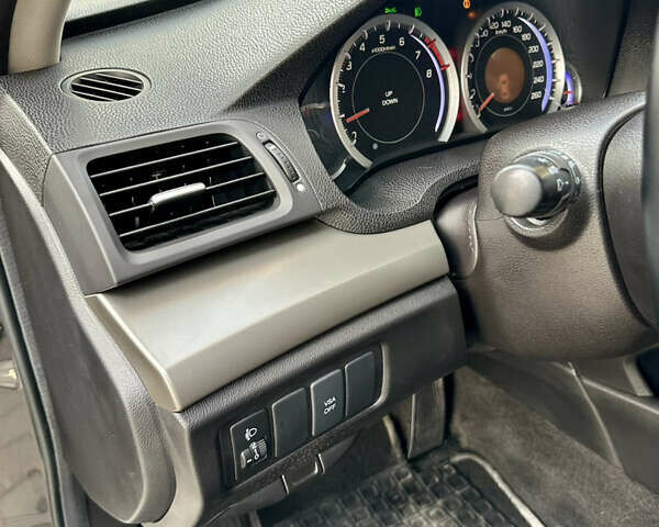 Коричневий Хонда Аккорд, об'ємом двигуна 2 л та пробігом 193 тис. км за 8400 $, фото 36 на Automoto.ua