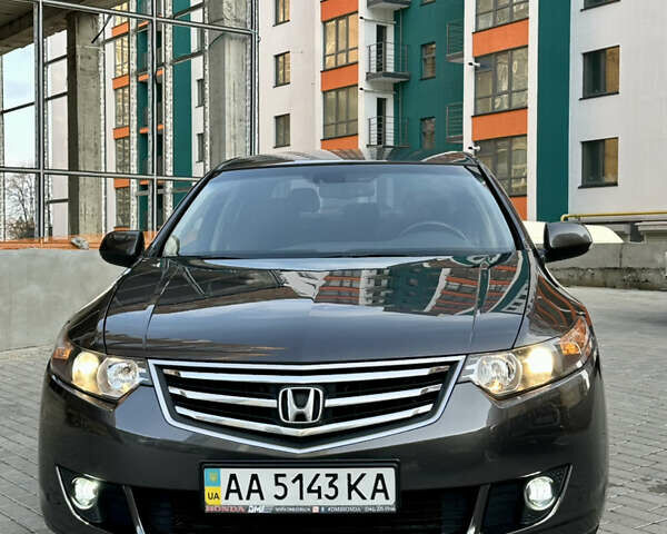 Коричневий Хонда Аккорд, об'ємом двигуна 2 л та пробігом 193 тис. км за 8400 $, фото 18 на Automoto.ua