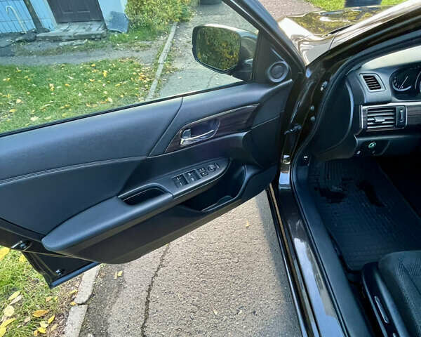 Хонда Аккорд 2015 в Черкассах на Automoto.ua Коричневый Хонда Аккорд, объемом двигателя 2.4 л и пробегом 120 тыс. км за 12500 $, фото 23 на Automoto.ua