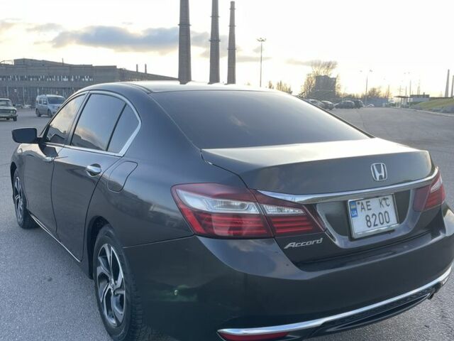 Коричневый Хонда Аккорд, объемом двигателя 2.4 л и пробегом 141 тыс. км за 12300 $, фото 3 на Automoto.ua