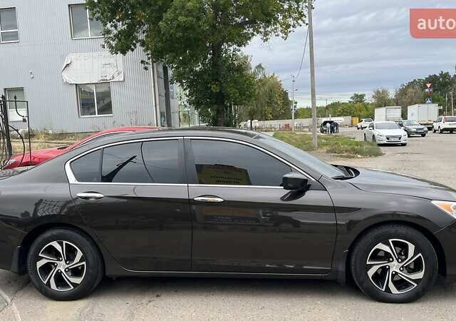 Коричневий Хонда Аккорд, об'ємом двигуна 2.36 л та пробігом 82 тис. км за 13900 $, фото 3 на Automoto.ua