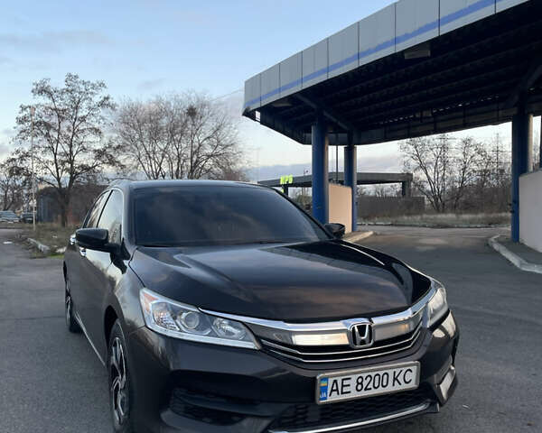 Коричневый Хонда Аккорд, объемом двигателя 2.4 л и пробегом 140 тыс. км за 12300 $, фото 1 на Automoto.ua