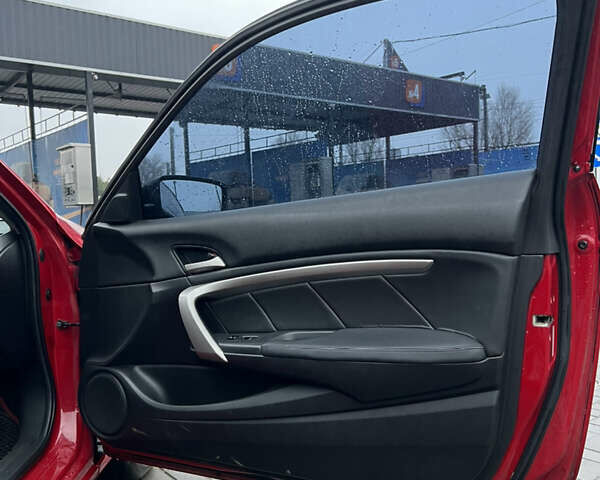 Красный Хонда Аккорд, объемом двигателя 2.35 л и пробегом 261 тыс. км за 8000 $, фото 13 на Automoto.ua