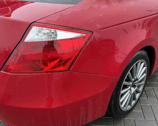 Красный Хонда Аккорд, объемом двигателя 2.35 л и пробегом 261 тыс. км за 8000 $, фото 5 на Automoto.ua