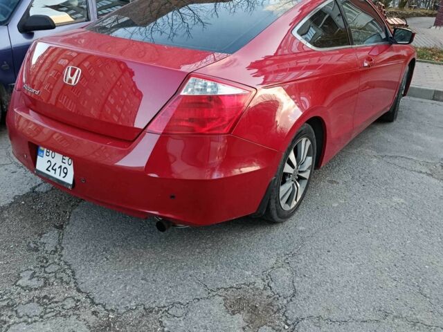 Красный Хонда Аккорд, объемом двигателя 2.4 л и пробегом 112 тыс. км за 7500 $, фото 5 на Automoto.ua