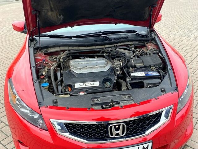 Красный Хонда Аккорд, объемом двигателя 3.5 л и пробегом 219 тыс. км за 8900 $, фото 11 на Automoto.ua