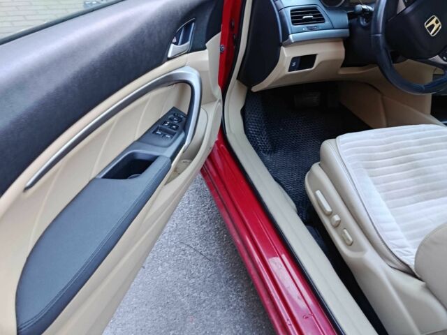 Красный Хонда Аккорд, объемом двигателя 2.4 л и пробегом 112 тыс. км за 7500 $, фото 10 на Automoto.ua