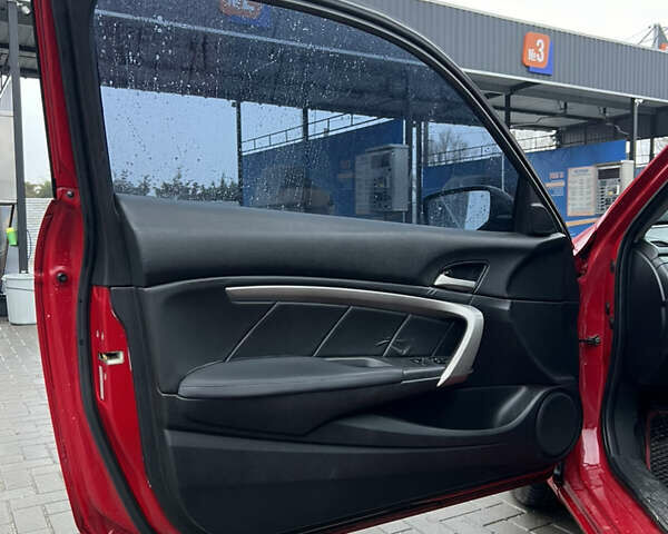 Красный Хонда Аккорд, объемом двигателя 2.35 л и пробегом 261 тыс. км за 8000 $, фото 10 на Automoto.ua