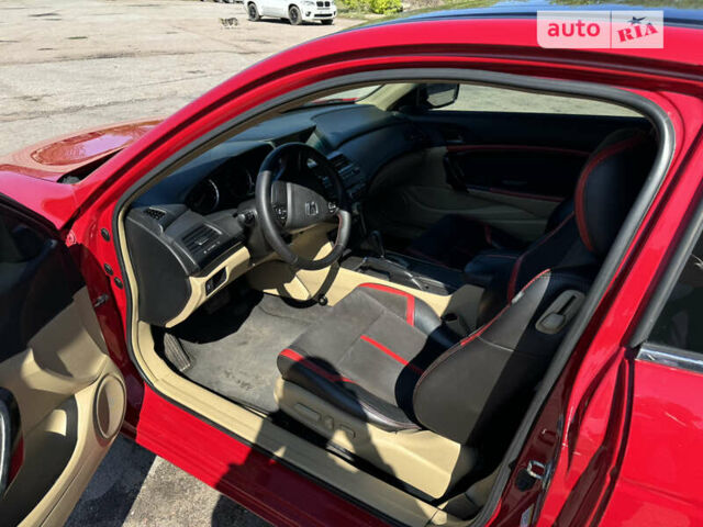 Красный Хонда Аккорд, объемом двигателя 3.47 л и пробегом 180 тыс. км за 8200 $, фото 11 на Automoto.ua