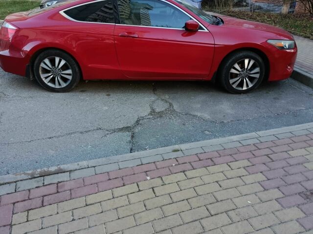 Красный Хонда Аккорд, объемом двигателя 2.4 л и пробегом 112 тыс. км за 7500 $, фото 2 на Automoto.ua