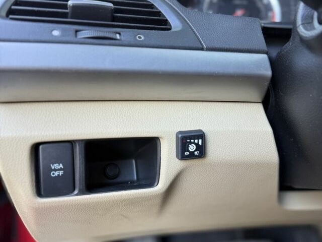 Красный Хонда Аккорд, объемом двигателя 3.5 л и пробегом 240 тыс. км за 8000 $, фото 15 на Automoto.ua