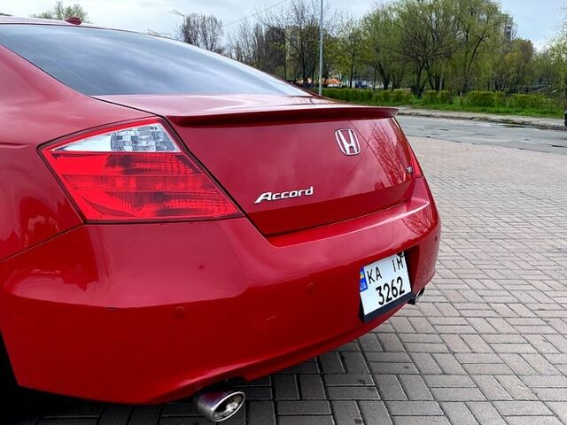 Красный Хонда Аккорд, объемом двигателя 3.5 л и пробегом 219 тыс. км за 8900 $, фото 3 на Automoto.ua