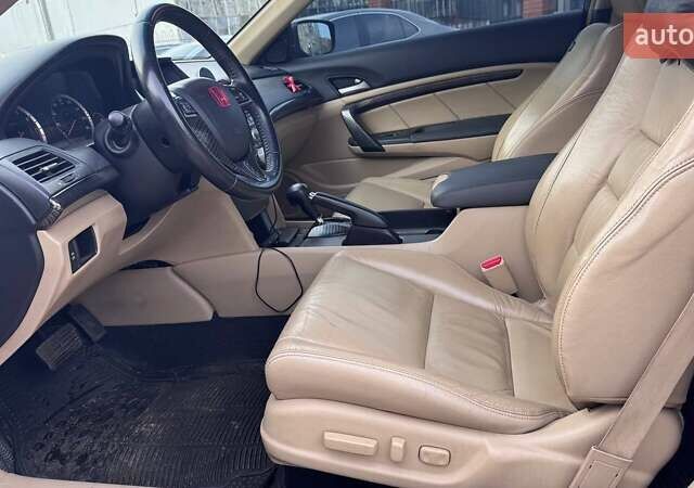 Красный Хонда Аккорд, объемом двигателя 3.5 л и пробегом 187 тыс. км за 7999 $, фото 11 на Automoto.ua