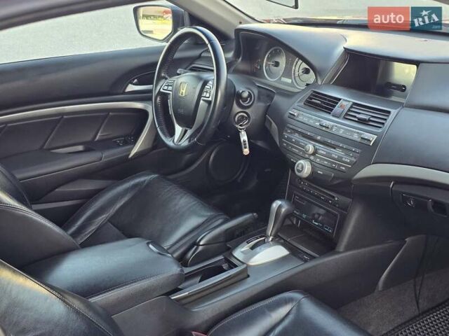 Красный Хонда Аккорд, объемом двигателя 2.4 л и пробегом 248 тыс. км за 7777 $, фото 23 на Automoto.ua