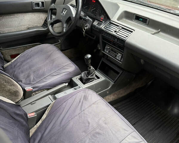 Красный Хонда Аккорд, объемом двигателя 2 л и пробегом 550 тыс. км за 1400 $, фото 6 на Automoto.ua