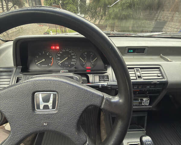 Красный Хонда Аккорд, объемом двигателя 2 л и пробегом 550 тыс. км за 1400 $, фото 7 на Automoto.ua