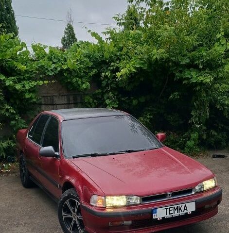 Красный Хонда Аккорд, объемом двигателя 2.2 л и пробегом 330 тыс. км за 600 $, фото 6 на Automoto.ua