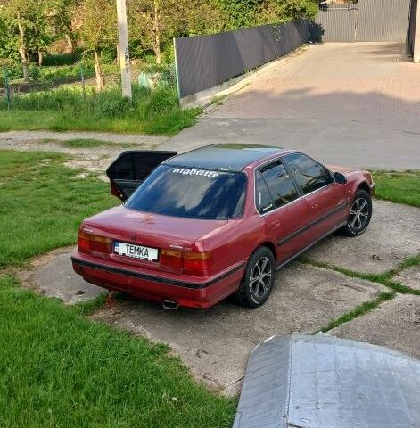 Красный Хонда Аккорд, объемом двигателя 2.2 л и пробегом 330 тыс. км за 600 $, фото 10 на Automoto.ua