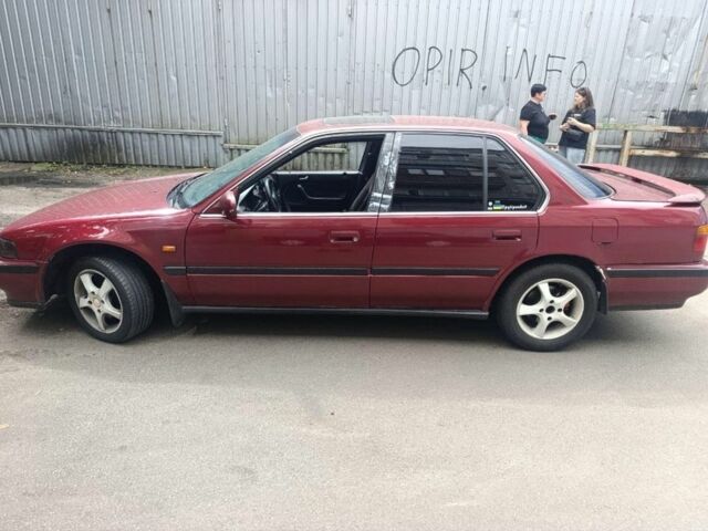 Красный Хонда Аккорд, объемом двигателя 2.2 л и пробегом 400 тыс. км за 1600 $, фото 9 на Automoto.ua