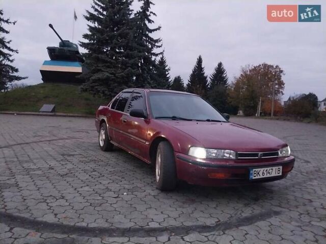 Красный Хонда Аккорд, объемом двигателя 2 л и пробегом 340 тыс. км за 2500 $, фото 4 на Automoto.ua