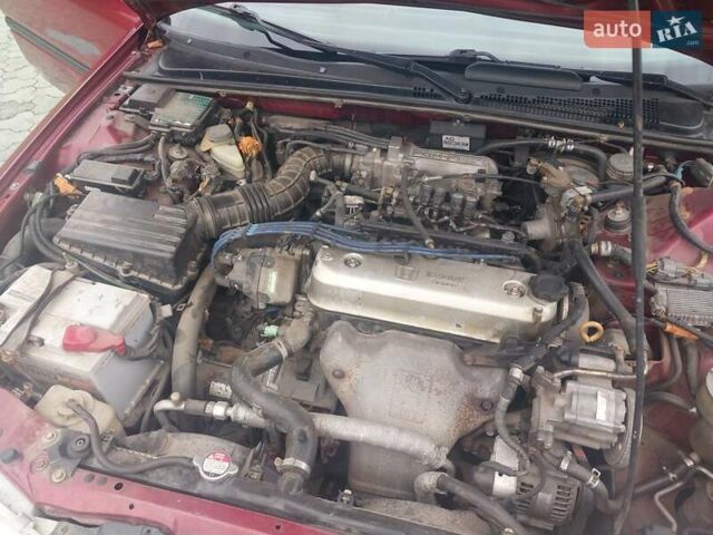 Красный Хонда Аккорд, объемом двигателя 2 л и пробегом 340 тыс. км за 2500 $, фото 33 на Automoto.ua