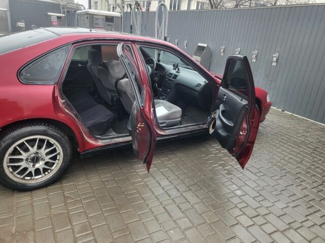 Красный Хонда Аккорд, объемом двигателя 2 л и пробегом 380 тыс. км за 2700 $, фото 5 на Automoto.ua