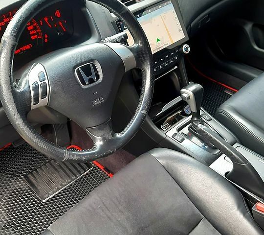 Красный Хонда Аккорд, объемом двигателя 2 л и пробегом 246 тыс. км за 6600 $, фото 2 на Automoto.ua
