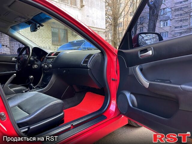 Красный Хонда Аккорд, объемом двигателя 2.4 л и пробегом 296 тыс. км за 8888 $, фото 8 на Automoto.ua