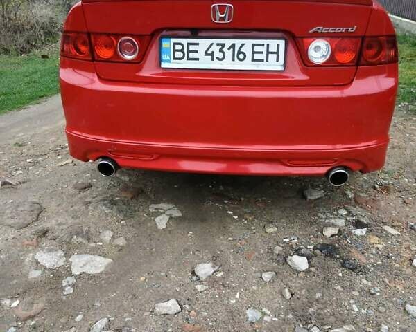 Красный Хонда Аккорд, объемом двигателя 2.35 л и пробегом 256 тыс. км за 6200 $, фото 1 на Automoto.ua
