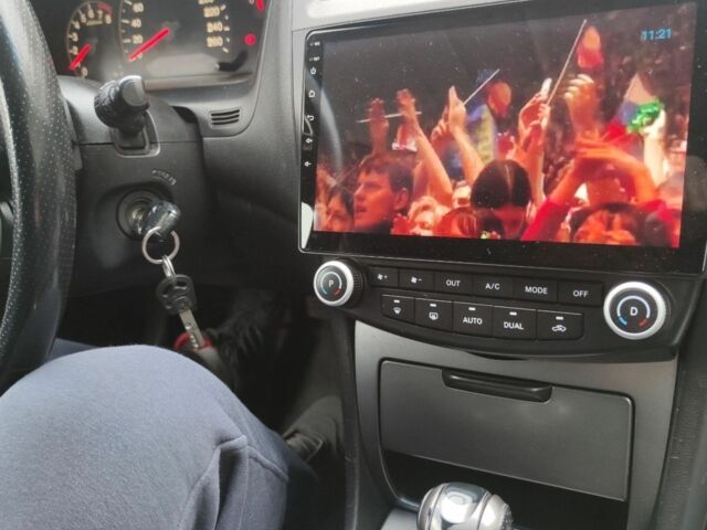 Красный Хонда Аккорд, объемом двигателя 0 л и пробегом 241 тыс. км за 6100 $, фото 4 на Automoto.ua