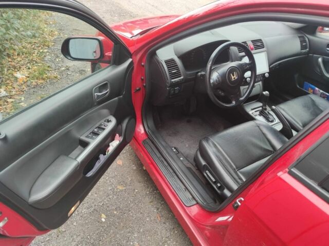 Красный Хонда Аккорд, объемом двигателя 0 л и пробегом 241 тыс. км за 6100 $, фото 1 на Automoto.ua