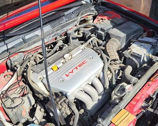 Червоний Хонда Аккорд, об'ємом двигуна 2.4 л та пробігом 308 тис. км за 6800 $, фото 1 на Automoto.ua