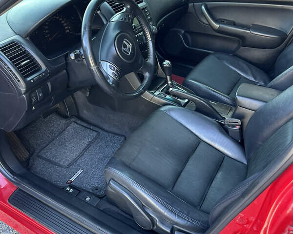 Красный Хонда Аккорд, объемом двигателя 2 л и пробегом 287 тыс. км за 6950 $, фото 4 на Automoto.ua