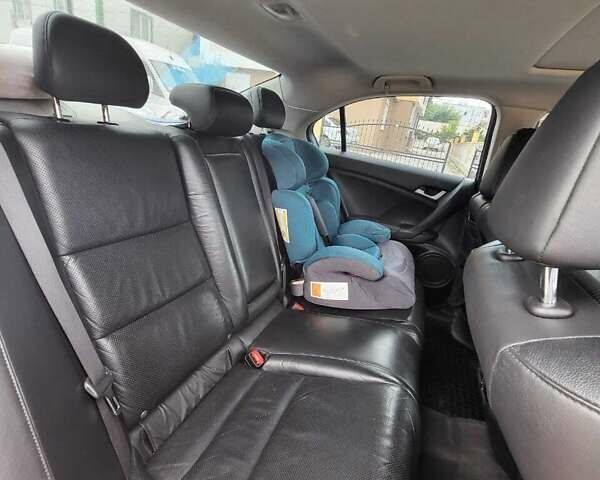 Червоний Хонда Аккорд, об'ємом двигуна 2 л та пробігом 189 тис. км за 10800 $, фото 6 на Automoto.ua