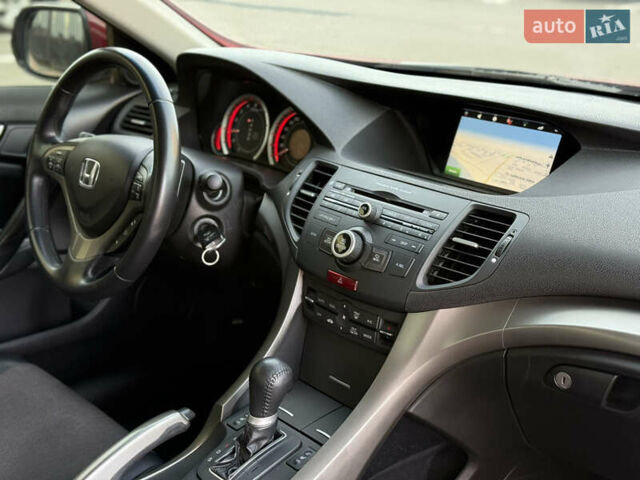 Червоний Хонда Аккорд, об'ємом двигуна 2.35 л та пробігом 112 тис. км за 11950 $, фото 31 на Automoto.ua