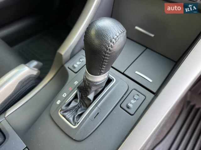 Червоний Хонда Аккорд, об'ємом двигуна 2.35 л та пробігом 112 тис. км за 11950 $, фото 37 на Automoto.ua