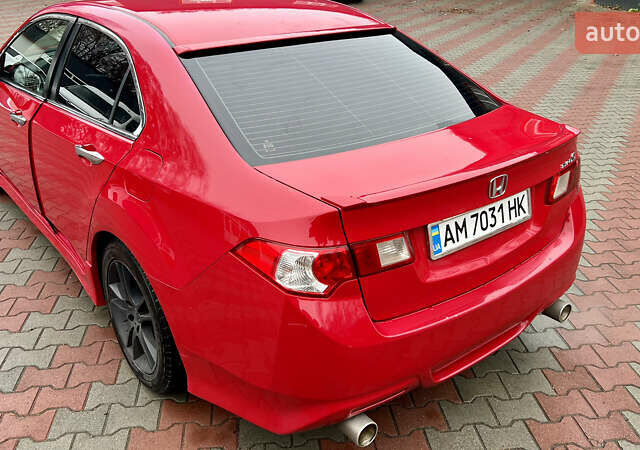 Красный Хонда Аккорд, объемом двигателя 2.4 л и пробегом 262 тыс. км за 8200 $, фото 5 на Automoto.ua