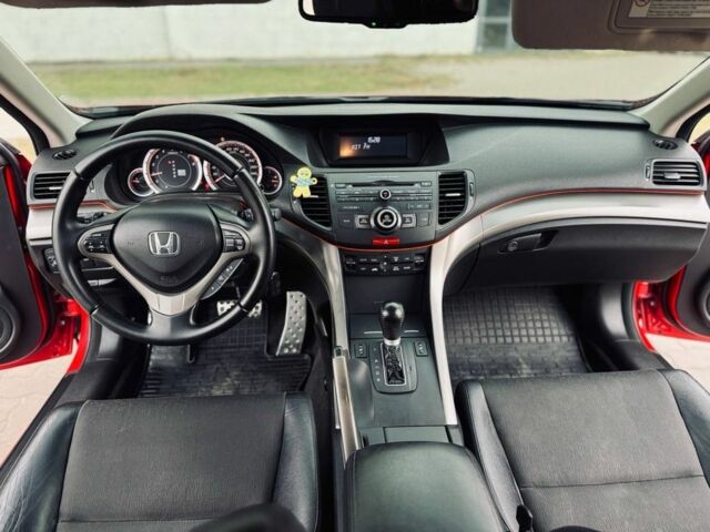 Красный Хонда Аккорд, объемом двигателя 2.4 л и пробегом 146 тыс. км за 8800 $, фото 14 на Automoto.ua