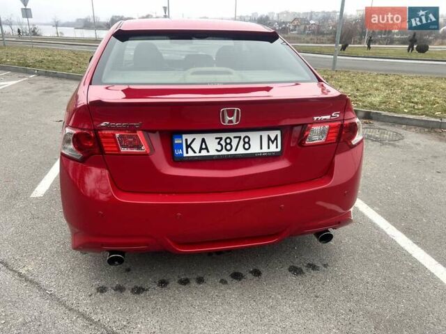 Красный Хонда Аккорд, объемом двигателя 2.4 л и пробегом 218 тыс. км за 9300 $, фото 5 на Automoto.ua