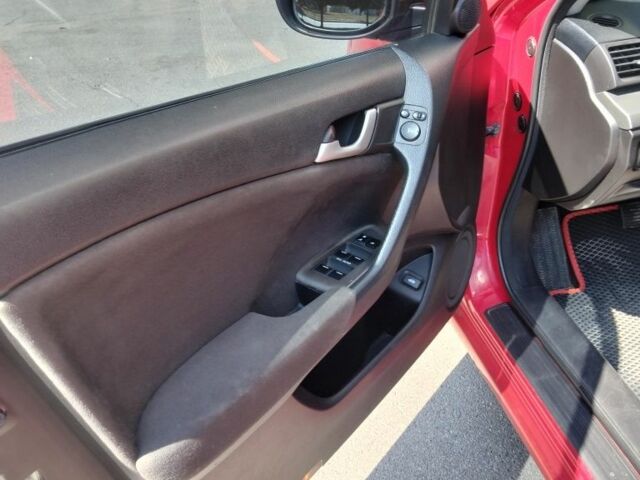 Красный Хонда Аккорд, объемом двигателя 2 л и пробегом 160 тыс. км за 7400 $, фото 6 на Automoto.ua