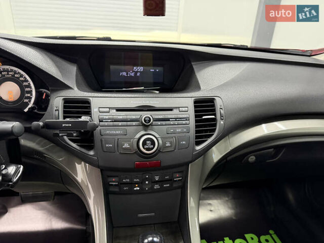 Красный Хонда Аккорд, объемом двигателя 2 л и пробегом 183 тыс. км за 8600 $, фото 12 на Automoto.ua