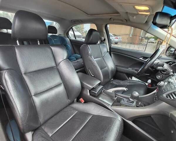 Червоний Хонда Аккорд, об'ємом двигуна 2 л та пробігом 189 тис. км за 10800 $, фото 4 на Automoto.ua