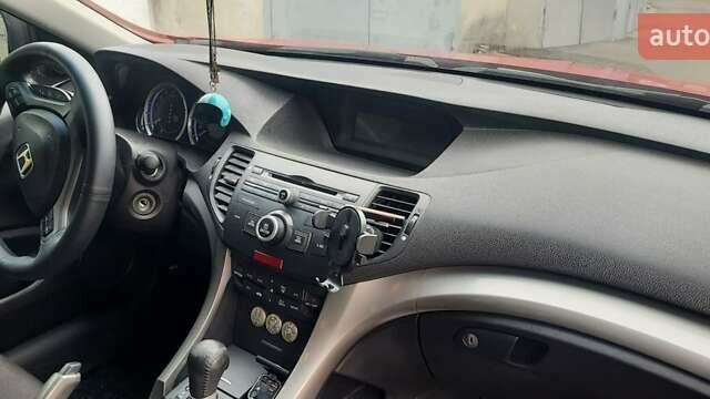 Красный Хонда Аккорд, объемом двигателя 2 л и пробегом 245 тыс. км за 6999 $, фото 23 на Automoto.ua