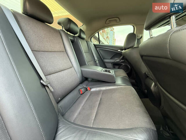 Червоний Хонда Аккорд, об'ємом двигуна 2.35 л та пробігом 112 тис. км за 11950 $, фото 40 на Automoto.ua