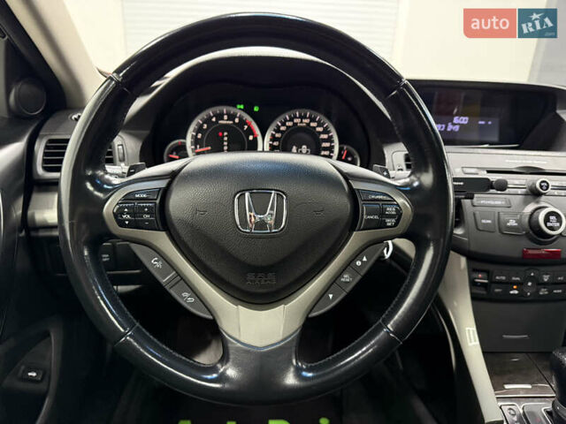 Красный Хонда Аккорд, объемом двигателя 2 л и пробегом 183 тыс. км за 8600 $, фото 8 на Automoto.ua