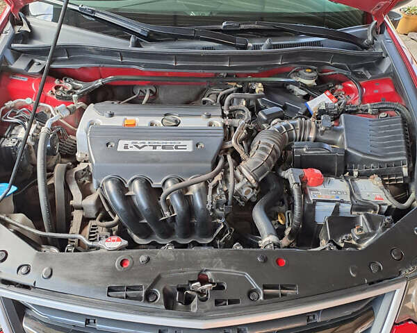 Красный Хонда Аккорд, объемом двигателя 2.35 л и пробегом 135 тыс. км за 9400 $, фото 2 на Automoto.ua