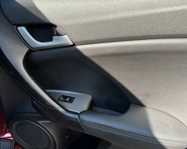 Красный Хонда Аккорд, объемом двигателя 2.4 л и пробегом 119 тыс. км за 10000 $, фото 36 на Automoto.ua